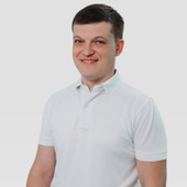 Рясков Евгений Юрьевич, стоматолог-хирург