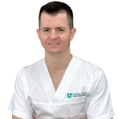 Терновой Евгений Михайлович, стоматолог-хирург