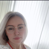 Арсеньева Елена Сергеевна, стоматолог-терапевт