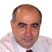 Карамян Арам Ашотович, офтальмолог