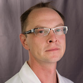 Макаревич Денис Александрович, нейрохирург