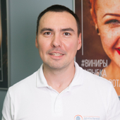 Захаров Максим Игоревич, стоматолог-хирург