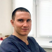 Шлезанкевич Владимир Михайлович, стоматолог-терапевт