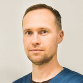 Казаков Алексей Сергеевич, стоматолог-терапевт