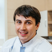 Гусаков Михаил Алексеевич, стоматолог-терапевт