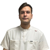 Павлов Игорь Андреевич, стоматолог-хирург