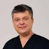 Виноградов Александр Эдмондович, стоматолог-хирург