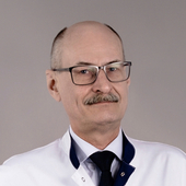 Симонов Андрей Гербертович, челюстно-лицевой хирург