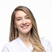 Дурманова (Ибрагимова) Виолетта Александровна, стоматолог-терапевт