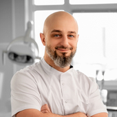 Карагезов Пантелей Витальевич, стоматолог-ортопед