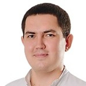 Хадиев Ринат Наилевич, стоматолог-терапевт