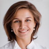 Лысенко Анна Валерьевна, стоматолог-хирург