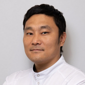 Ли Александр Аркадьевич, стоматолог-хирург