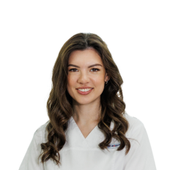 Костамуратова Мария Тулигеновна, стоматолог-хирург