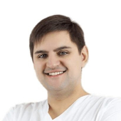 Беляев Евгений Александрович, стоматолог-хирург