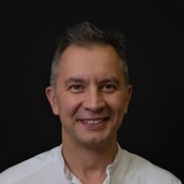 Сапрыкин Роман Владимирович, стоматолог-терапевт