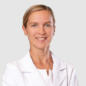 Сафарова (Литвинова) Александра Валерьевна, проктолог