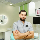 Ахадов Эльман Ризванович, стоматолог-хирург
