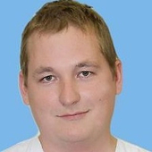 Чугунников Дмитрий Владимирович, стоматолог-хирург