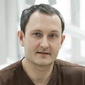 Быков Максим Альбертович, стоматолог-терапевт