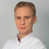 Парамонов Юрий Олегович, стоматолог-терапевт