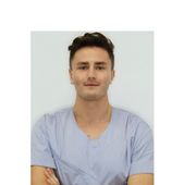 Матвеев Артем Игоревич, стоматолог-хирург