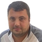 Жуйборода Игорь Иванович, стоматолог-хирург