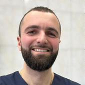 Дарази Джамиль Джордж, стоматолог-хирург