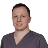 Лебедев Дмитрий Эдуардович, стоматолог-хирург