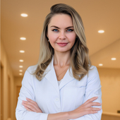 Денисова Ксения Владимировна, врач-косметолог