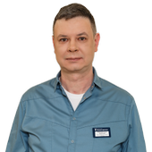 Плюснин Роман Борисович, стоматолог-хирург