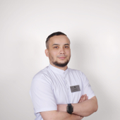 Тоштемиров Ислам Бахтиёрович, стоматолог-хирург