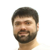 Янгульбаев Бекхан Сайталиевич, стоматолог-хирург