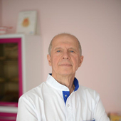 Вандышев Владимир Александрович, стоматолог-ортопед