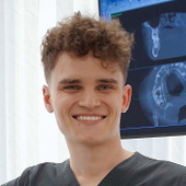 Таушанов Дмитрий Владимирович, стоматолог-терапевт