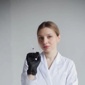 Жданова Юлия Дмитриевна, косметолог