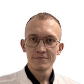 Салахов Альберт Маратович, офтальмолог