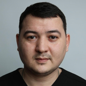 Зверев Даниил Владимирович, стоматолог-хирург