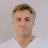 Волков Антон Сергеевич, стоматолог-хирург