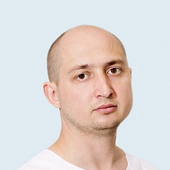 Крылов Дмитрий Александрович, стоматолог-терапевт