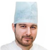 Чугреев Артем Михайлович, стоматолог-терапевт