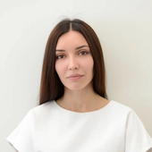 Хачатурова (Агрба) Анастасия Эдуардовна, остеопат