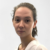 Колесникова Ленура Исметовна, стоматолог-терапевт
