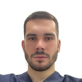 Ломакин Марк Владимирович, стоматолог-терапевт