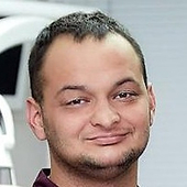 Наумов Евгений Владимирович, стоматолог-терапевт