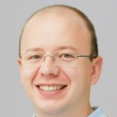 Попов Владимир Владимирович, стоматолог-терапевт
