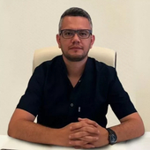 Тонаев Руслан Альбертович, уролог