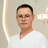 Муравьев Максим Андреевич, стоматолог-хирург