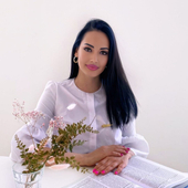 Гицарева Ирина Игоревна, врач-косметолог