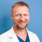 Ушаков Николай Геннадьевич, хирург